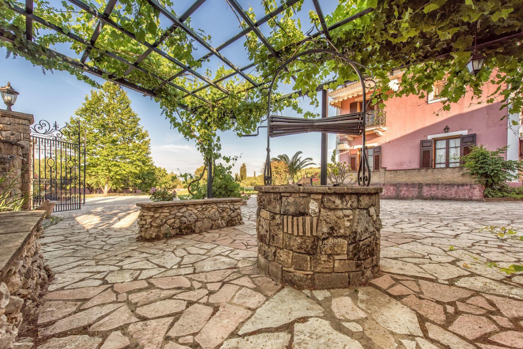 Agios Dimitrios  Sarakino House Of Literature 빌라 외부 사진